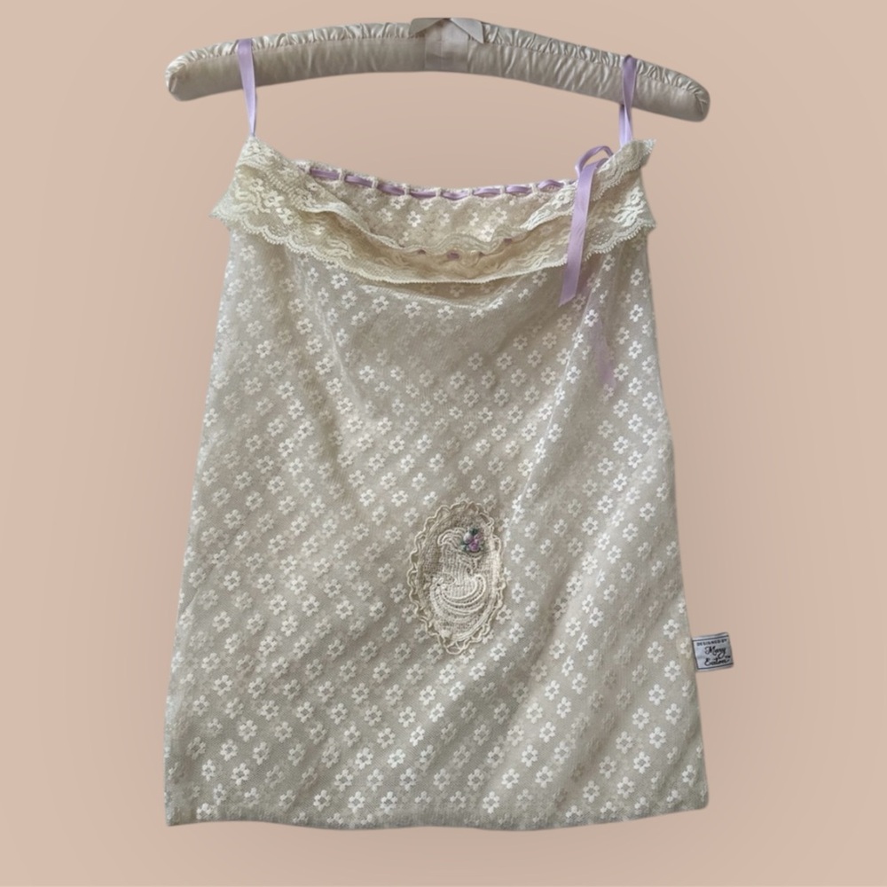 Vintage Lace hanger and lingerie bag